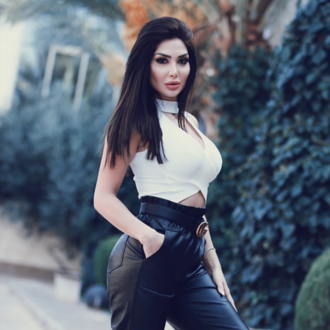 من هو باسل أسود خطيب دانا جبر